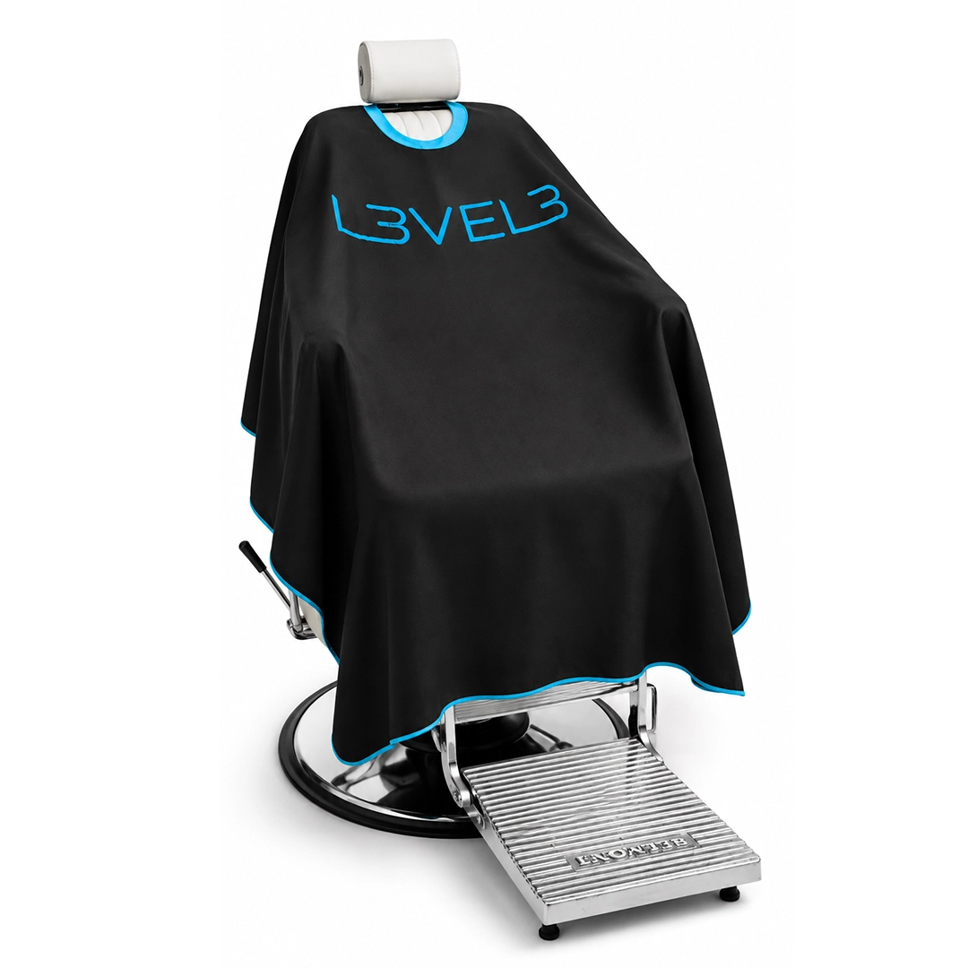 Capa Level 3 Negra con Borde Azul y Cuello de Silicona – Capa de Barbería - Imagen 2